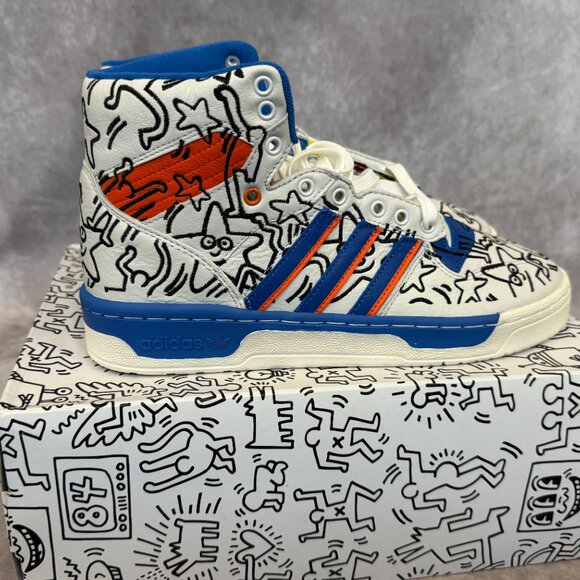 Athletic_Shoes